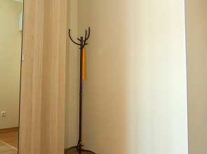 Апартаменты Счастливые квартиры на Семенова