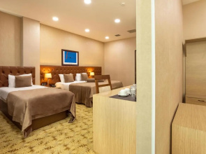 West Shine Hotel