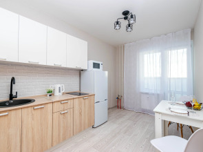 Апартаменты Светлая Уютная Однушка у Комсомольской Площади