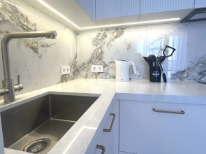 Шикарная Квартира с Видом на Реку и Город