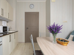 Апартаменты с двумя спальнями, в центре города, у канатной дороги