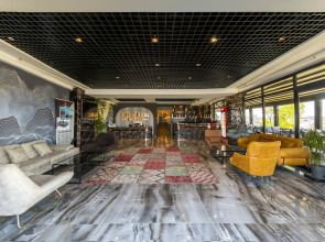 The Great Airport Hotel