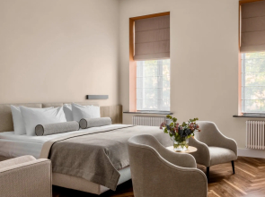 Hotel Hovard Club