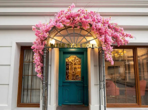 Отель Interstar