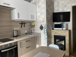 Квартира Уютная квартира с камином и лоджией на Ветеранов