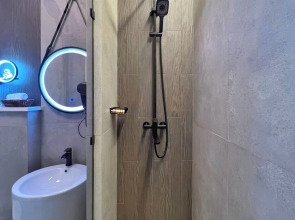 Апартаменты Алма-Ата Пять апартов Business-class рядом ТРЦ MEGA Лучшая локация