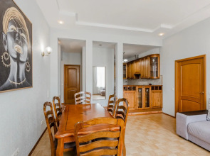 Апартаменты SpbStay с сауной на Невском проспекте 90