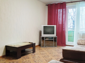 Квартира 2-х комн. Молодогвардейцев 26