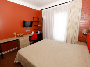 Svetly Apartment