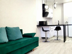 Квартира Двухкомнатная возле Аквапарка