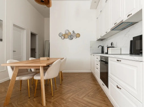 Квартира Большая и Светлая у Таврического Сада