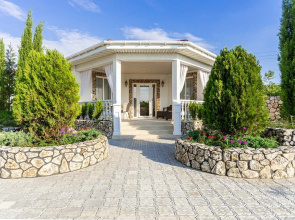 Otradnoye Guest House