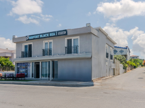 Отель Airport Black Sea Hotel & Restaurant