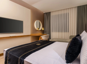 Отель Best Western Premier Hidden Hills Hotel