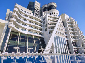 The Grand Gloria Отель