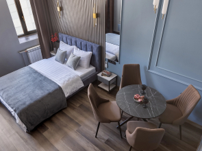 Auf Apart Furnished Rooms