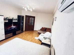 Na Petra Yermolaeva 1 Flat