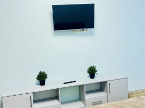 Квартира двухкомнатная в центре города в элитном доме