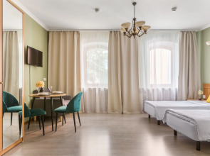 Апартаменты для троих гостей с 1 большой или 2-мя раздельными кроватями (3-ий или 4-ый этаж)