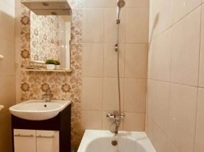 Квартира Двухкомнатная Мич 142/74