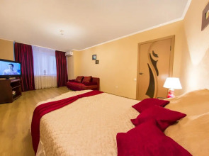 Апартаменты На Революционной 72