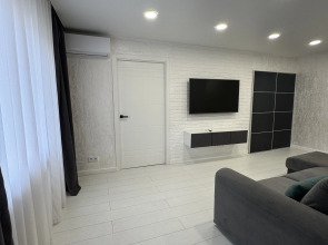 Квартира рядом с УВЗ Орджоникидзе 12