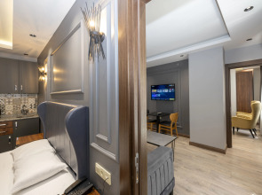 Отель Comfort Suites