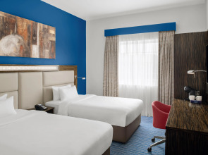 Holiday Inn Express Dubai - Safa Park, an IHG Hotel