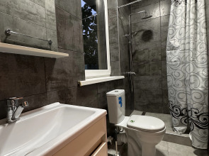 Отель Ревивал