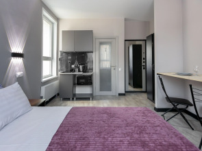 Апартаменты Студия на П. Романова