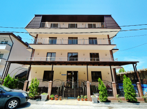 Ahilles Palas Guest house