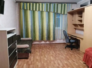 Apartamenty dvuhkomnatnye s divanom Skoly Olimpijskogo rezerva