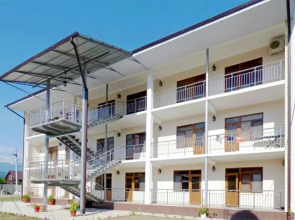 Amina Beach Guest House