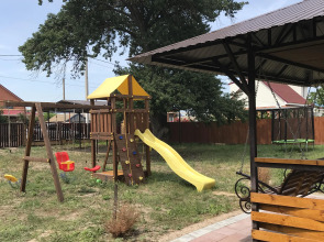 Гостевой дом Домик на Пушкина 15а