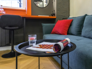 Апартаменты Queenstay Orange Loft