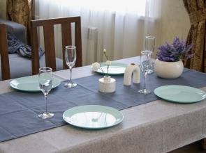 Апартаменты Unique Apart Жасмин  с детской кроваткой на 2 Заречной 7а