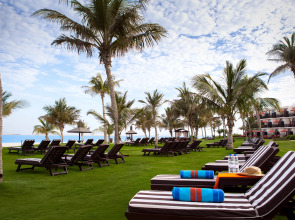 Курортный отель JA The Resort - JA Beach hotel