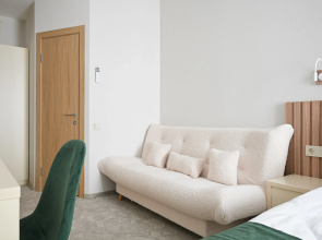 Отель Mirum Hotel