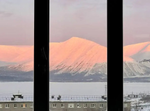 Квартира Уютная 2-к с Потрясающим Видом на Горы и Озеро