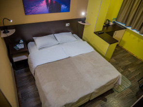 Отель Smart Business