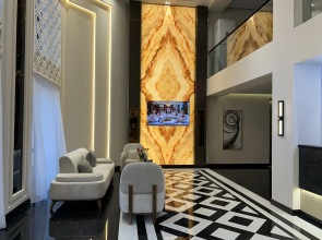 Karim Parkside Hotel