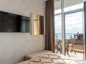 Апартаменты RED APARTMENTS Светлана Парк Офелия