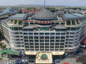 Planeta Privat Apart-Hotel