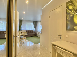 Апартаменты Версаль Альфа Апартаменты