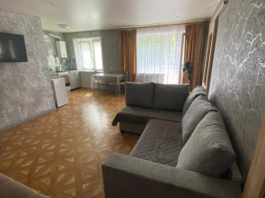 2-K. Kvartira V Tsentre Apartments