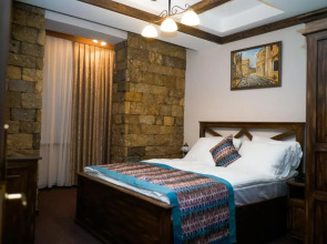 Maajid Hotel & Restaurant