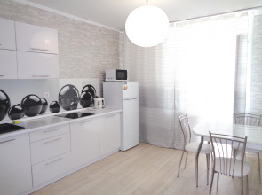 Апартаменты  Авиаторов 42