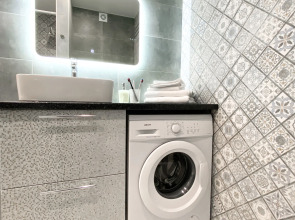 Апартаменты-студия 30 кв.м. с двуспальным диваном и балконом, с 3 по 6 этаж