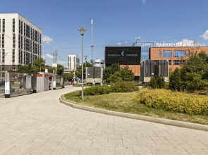 Great view 2-rooms Apartment 2 Min Walk to Raykin Plaza 2