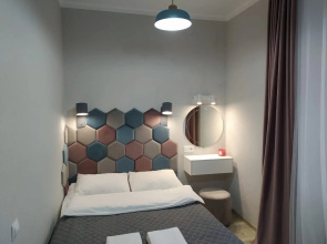 Dvukhkomnatnaya S Balkonom Na Tsentralnom Prospekte Flat